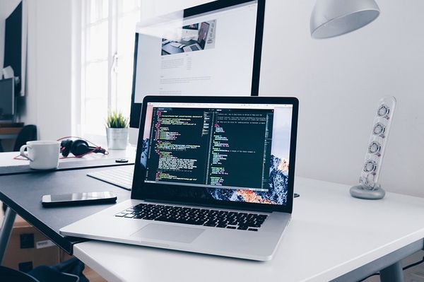 5 korzyści wynikających z wprowadzenia nowoczesnych systemów informatycznych w firmie